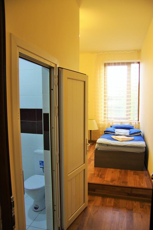 Shat Lav Hostel Erivan Exterior foto