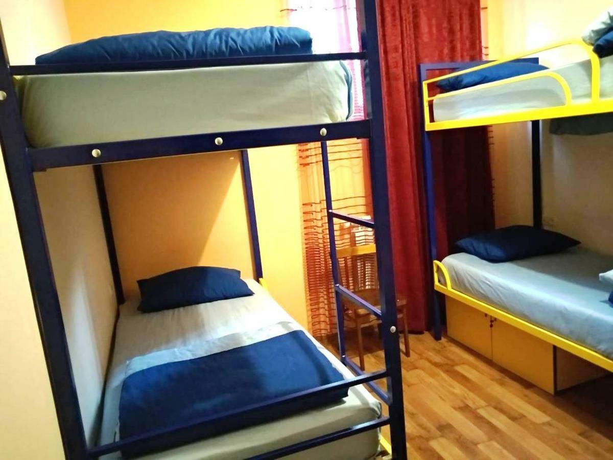 Shat Lav Hostel Erivan Exterior foto